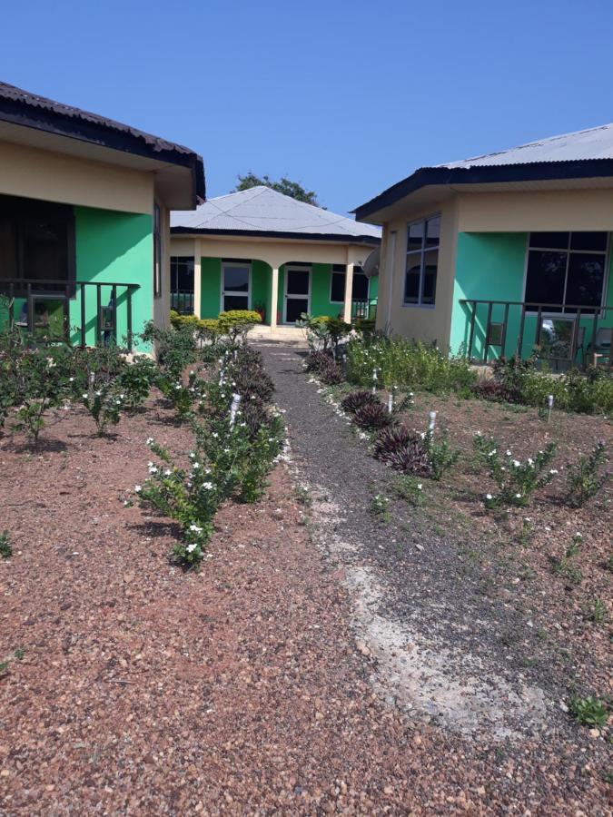 Abuesi Beach Resort Sekondi-Takoradi Екстериор снимка