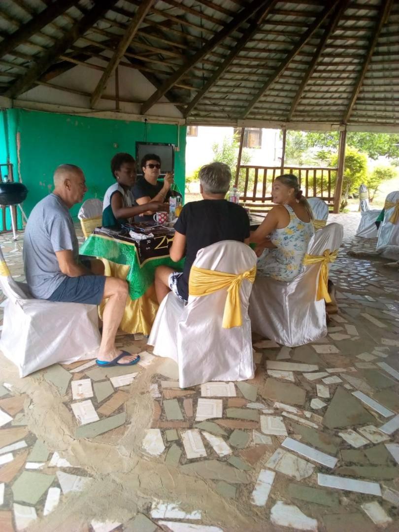 Abuesi Beach Resort Sekondi-Takoradi Екстериор снимка